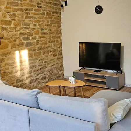 Lumineuse Apartament Renwez